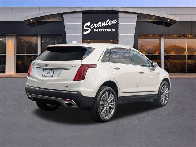 new 2025 Cadillac XT5 car, priced at $54,715