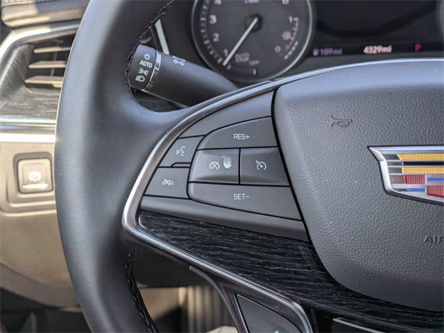 new 2025 Cadillac XT5 car, priced at $48,950