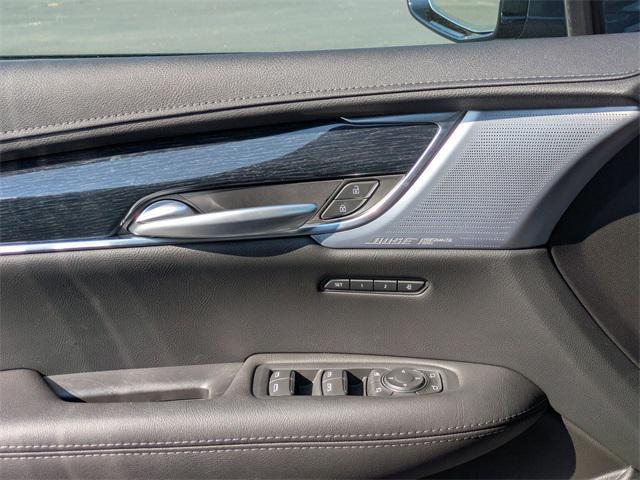 new 2025 Cadillac XT5 car, priced at $48,950