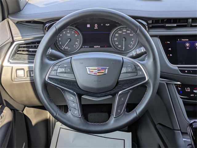 new 2025 Cadillac XT5 car, priced at $48,950