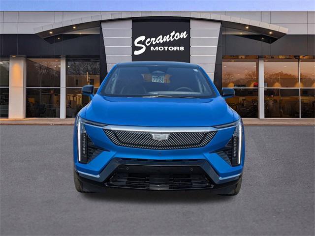 new 2025 Cadillac OPTIQ car, priced at $53,790