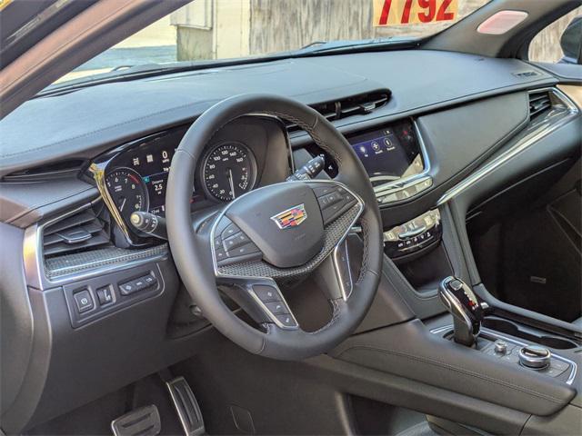 new 2025 Cadillac XT5 car, priced at $61,715