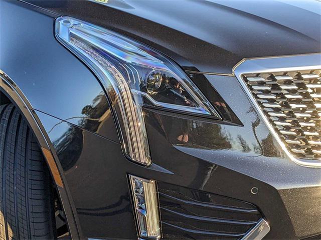 new 2024 Cadillac XT5 car, priced at $50,215