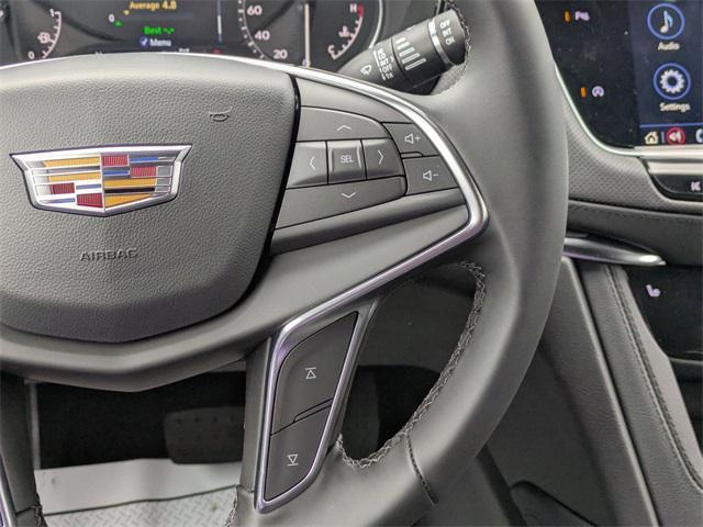 new 2025 Cadillac XT5 car, priced at $45,915