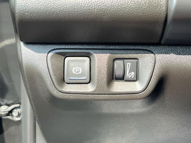used 2023 GMC Acadia car, priced at $28,995