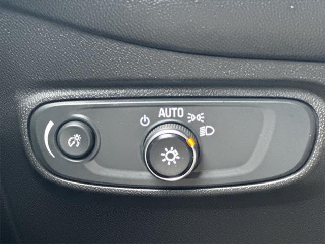 used 2022 Chevrolet Equinox car, priced at $20,355