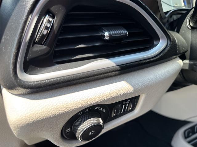 used 2018 Chrysler Pacifica car, priced at $15,995