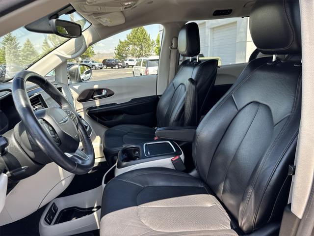 used 2018 Chrysler Pacifica car, priced at $15,995