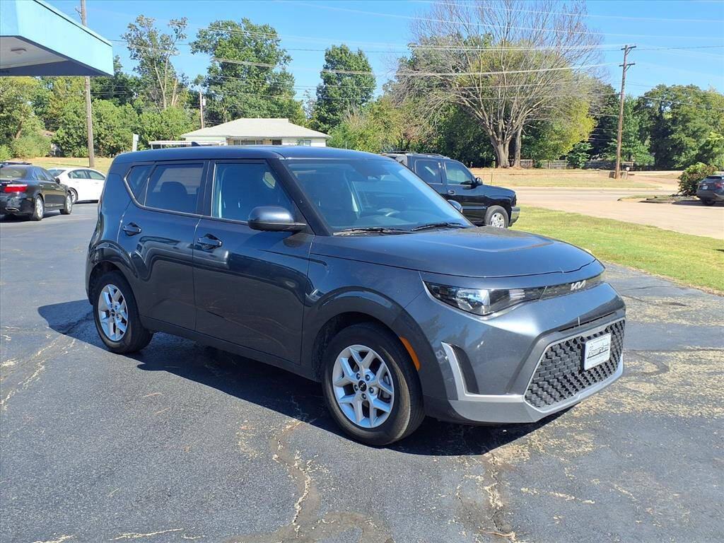 used 2024 Kia Soul car, priced at $18,988