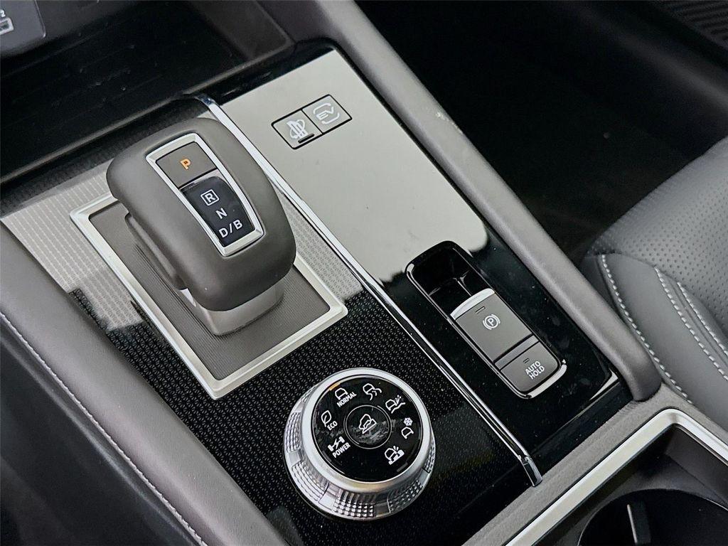 new 2025 Mitsubishi Outlander PHEV car, priced at $45,295