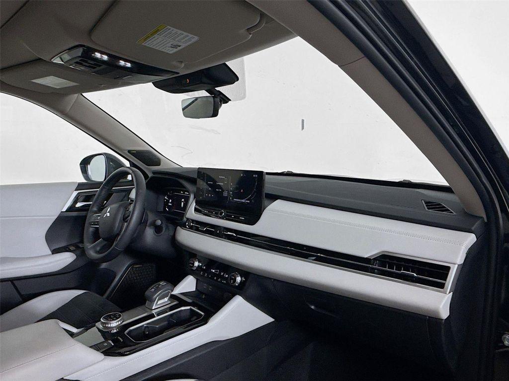 used 2025 Mitsubishi Outlander car, priced at $29,875