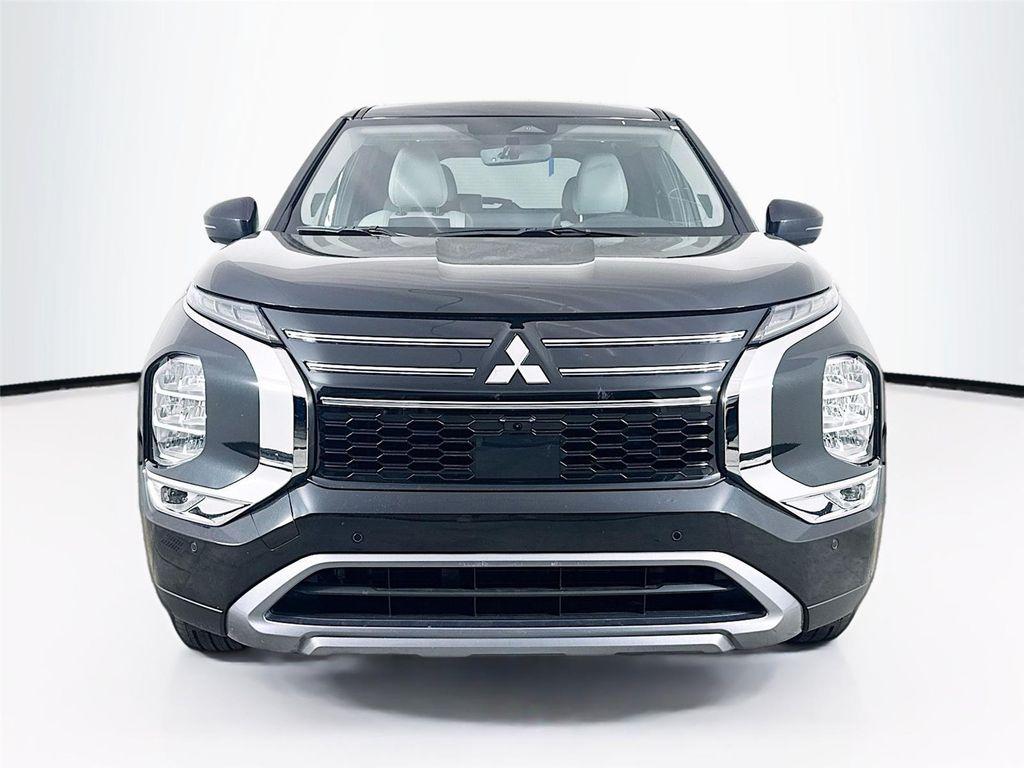 used 2025 Mitsubishi Outlander car, priced at $29,875