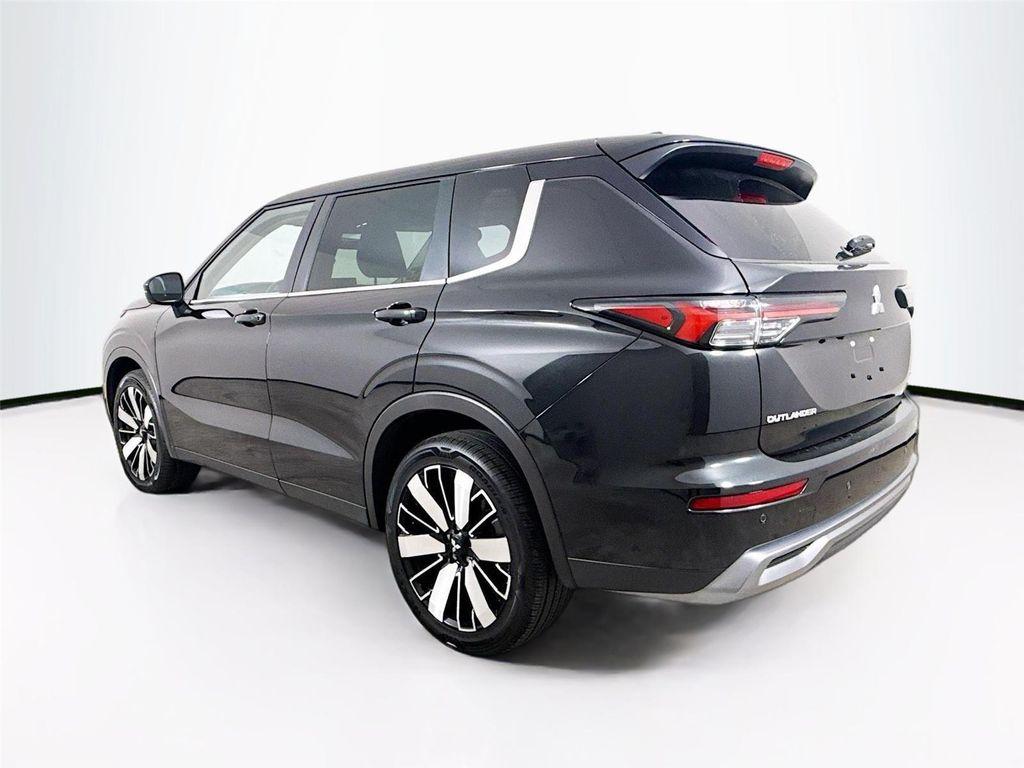 used 2025 Mitsubishi Outlander car, priced at $29,875