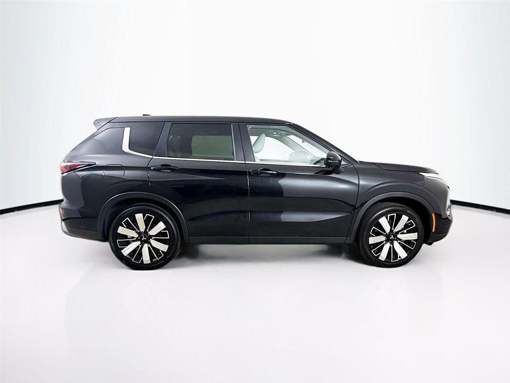 used 2025 Mitsubishi Outlander car, priced at $29,875