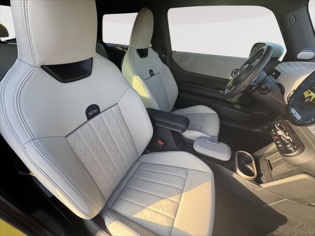used 2025 MINI Hardtop car, priced at $29,997