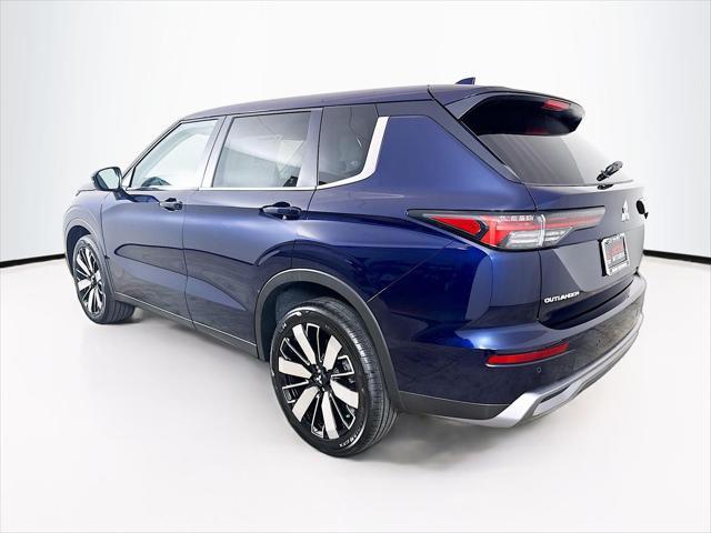 new 2025 Mitsubishi Outlander car