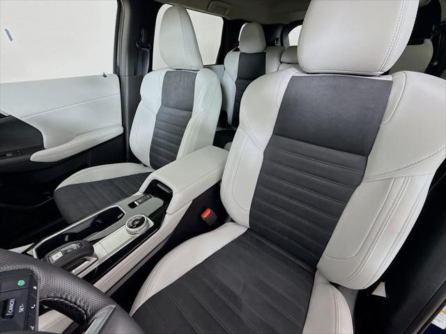 new 2025 Mitsubishi Outlander car