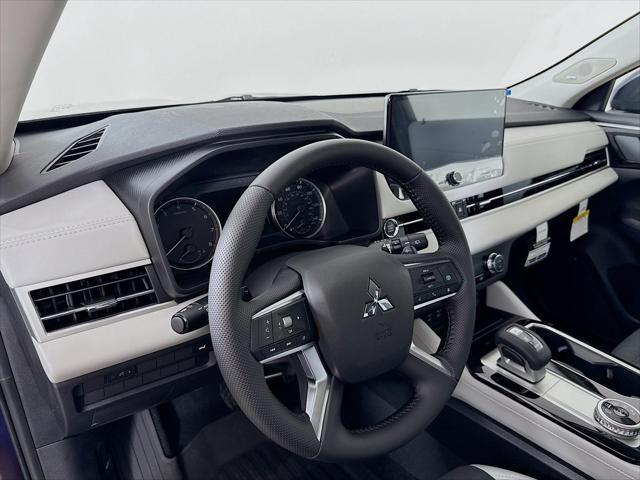 new 2025 Mitsubishi Outlander car