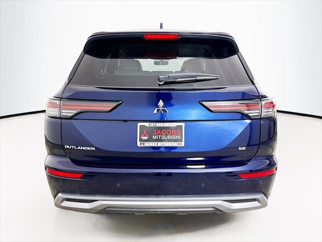 new 2025 Mitsubishi Outlander car