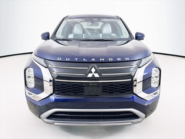 new 2025 Mitsubishi Outlander car