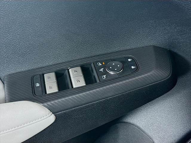 new 2025 Mitsubishi Outlander car