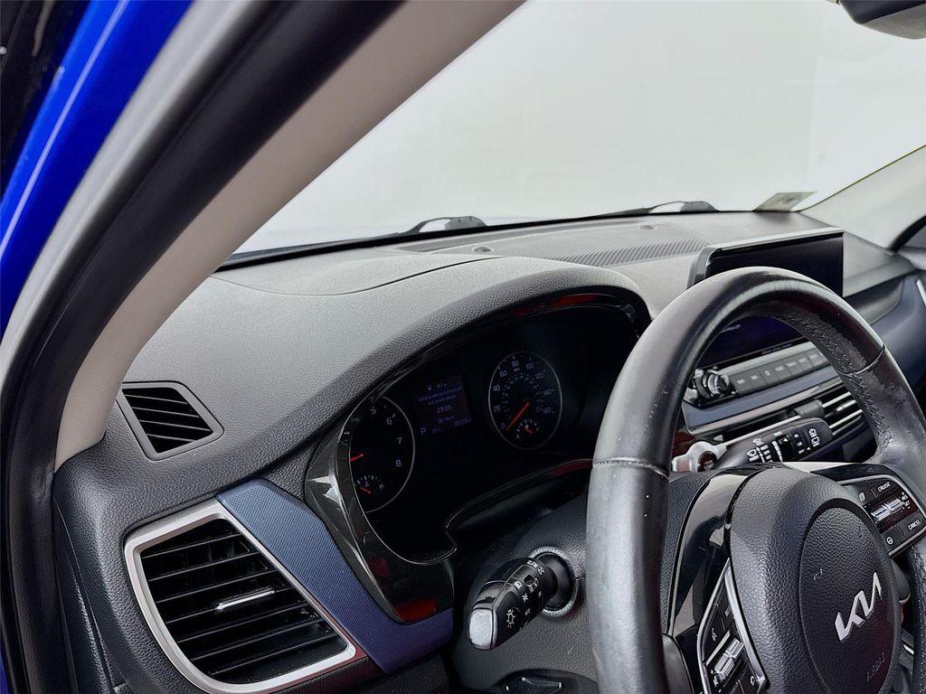 used 2023 Kia Seltos car, priced at $21,799