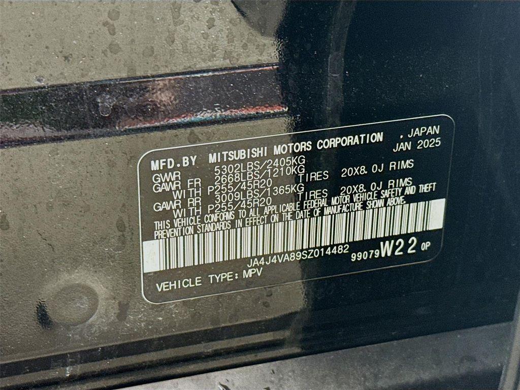 used 2025 Mitsubishi Outlander car, priced at $25,999