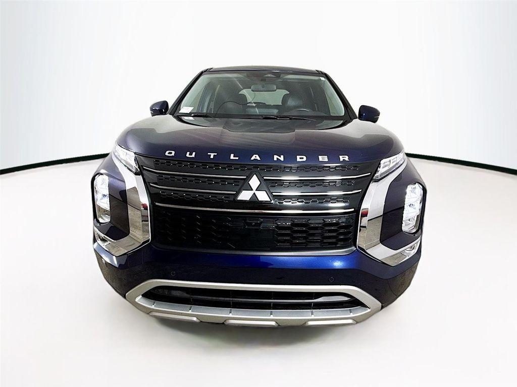 used 2024 Mitsubishi Outlander car, priced at $21,799