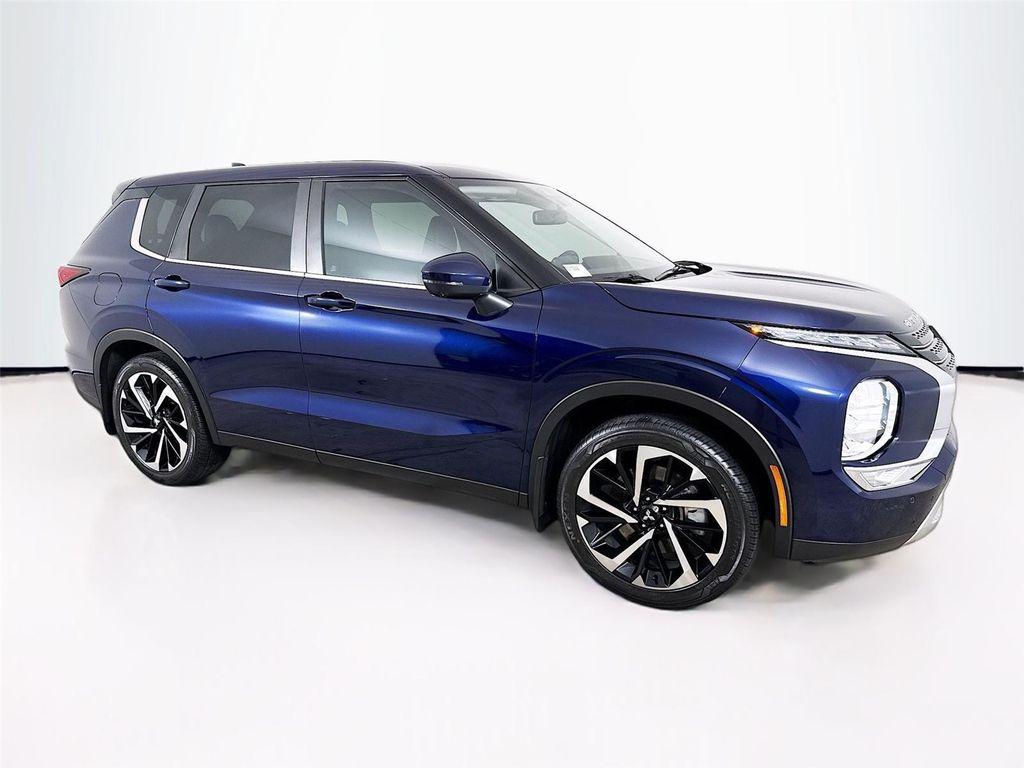 used 2024 Mitsubishi Outlander car, priced at $21,799