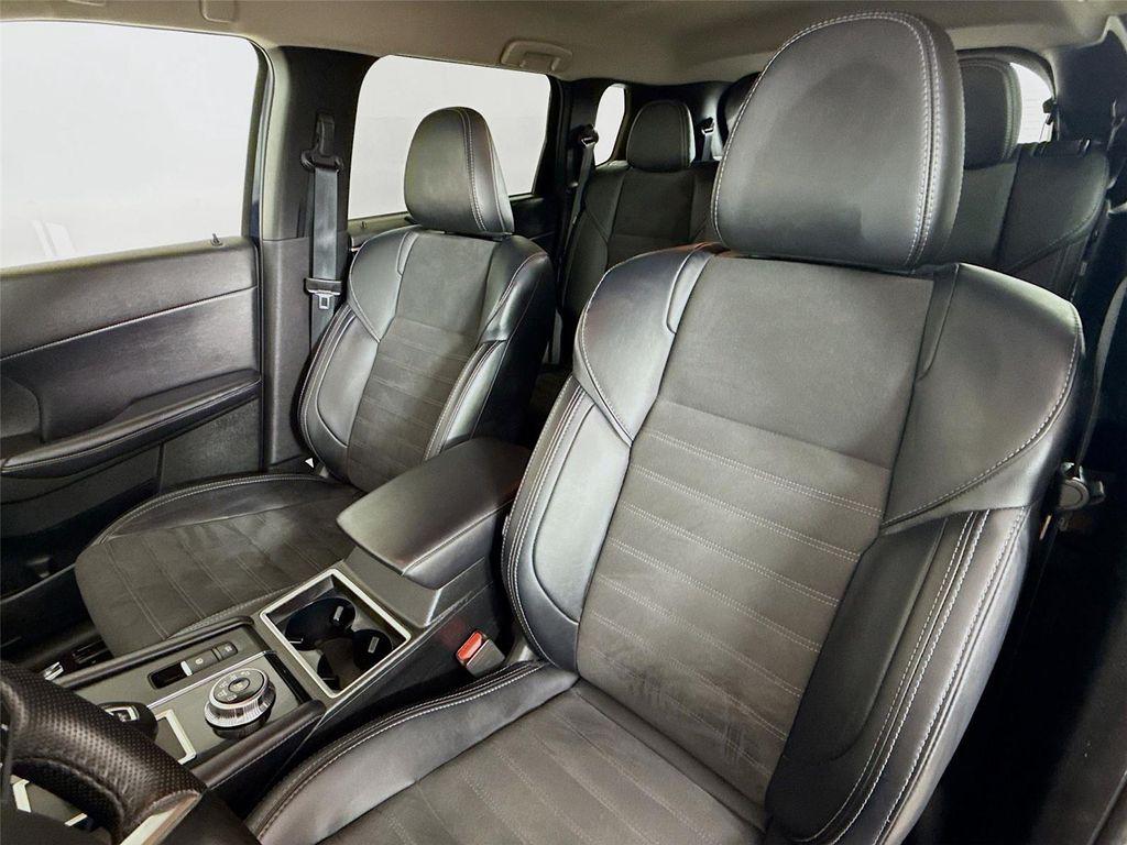 used 2024 Mitsubishi Outlander car, priced at $23,995