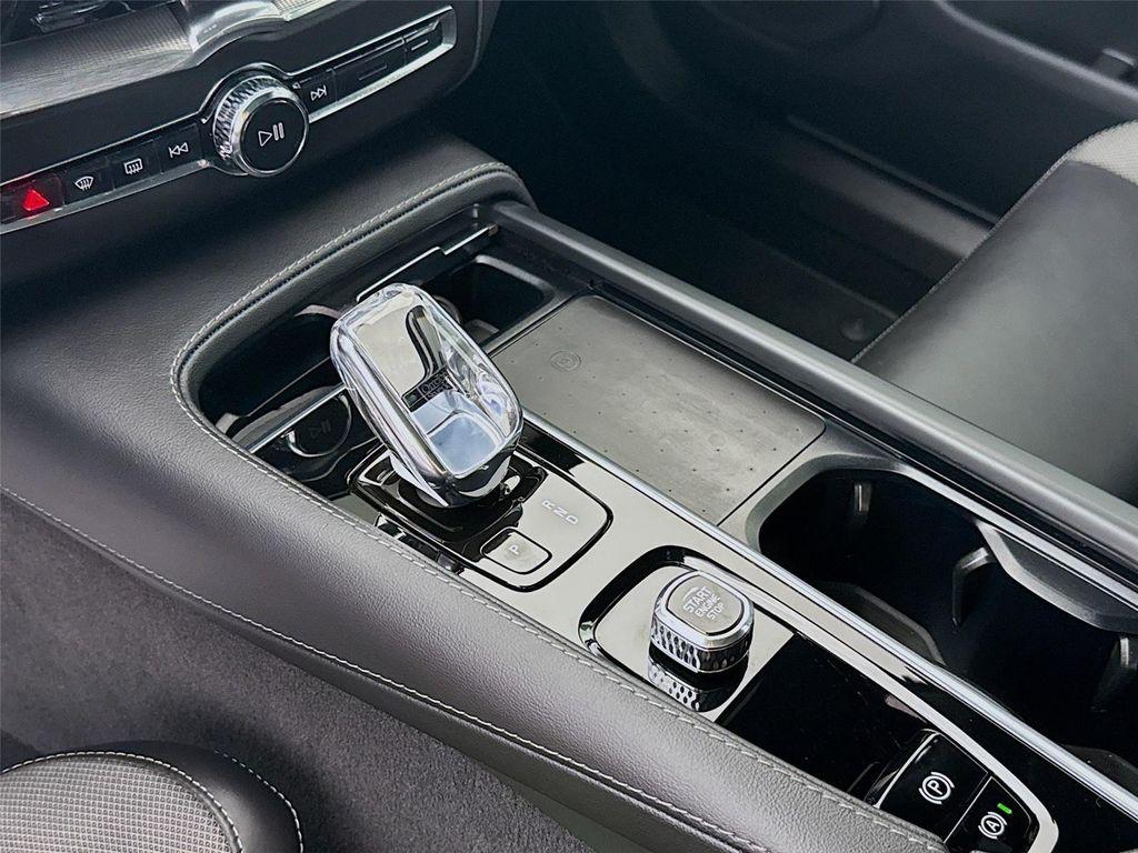 used 2022 Volvo XC60 Recharge Plug-In Hybrid car, priced at $29,599