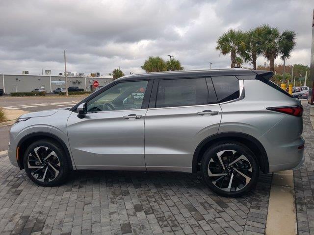 new 2024 Mitsubishi Outlander car, priced at $30,895