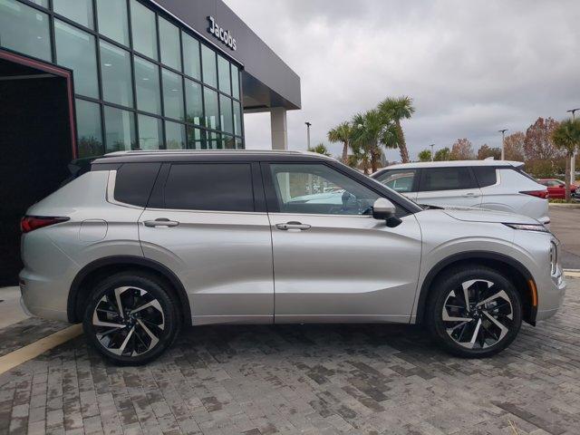 new 2024 Mitsubishi Outlander car, priced at $30,230