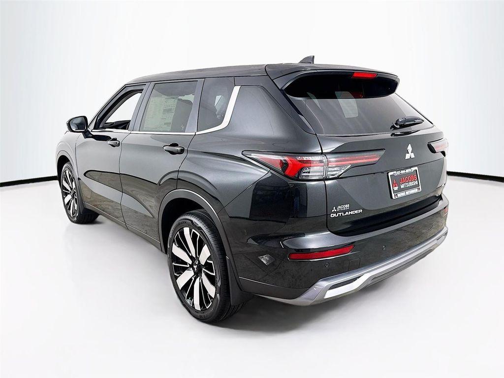 new 2025 Mitsubishi Outlander car, priced at $29,835