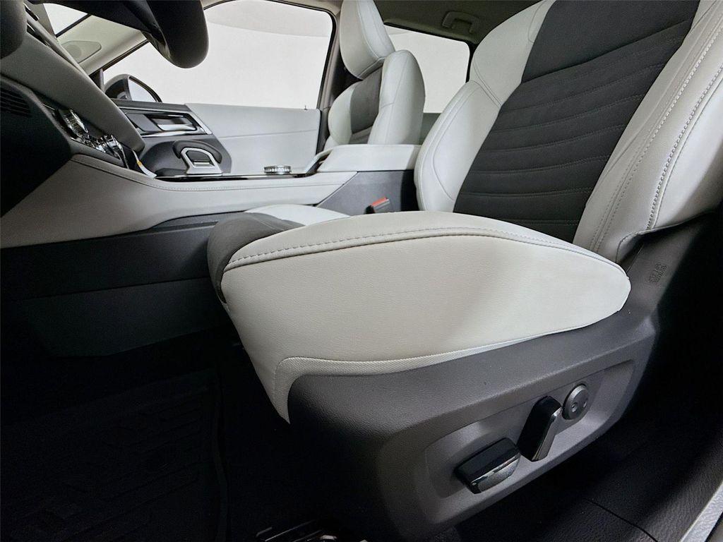 new 2025 Mitsubishi Outlander car, priced at $29,835