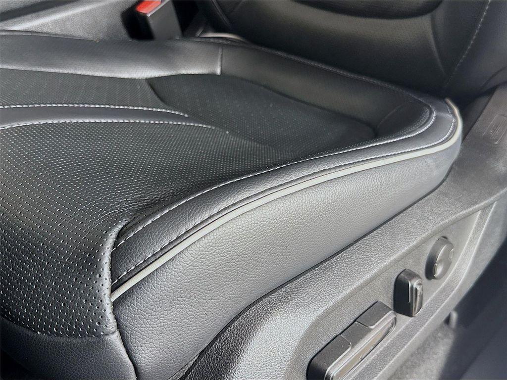 used 2023 Honda Pilot car, priced at $37,999