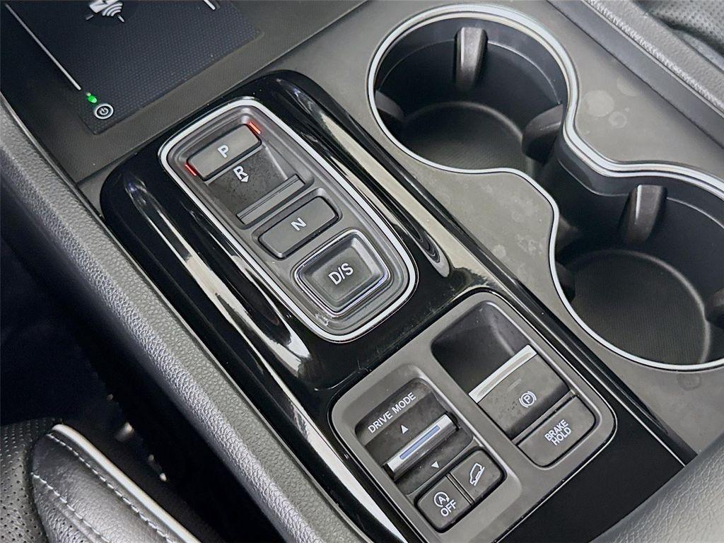 used 2023 Honda Pilot car, priced at $37,999