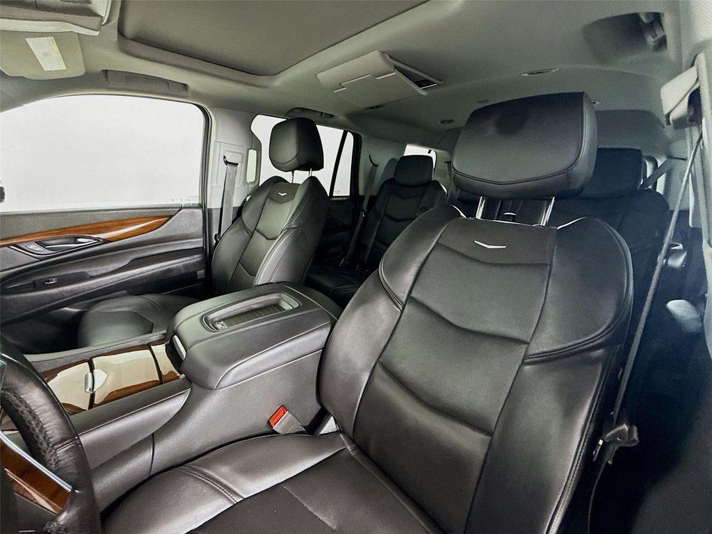 used 2020 Cadillac Escalade car, priced at $31,299