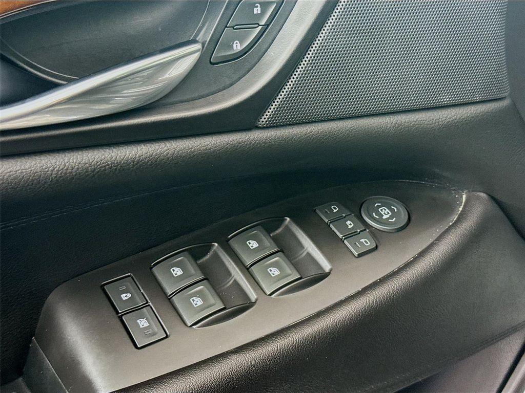 used 2020 Cadillac Escalade car, priced at $31,299