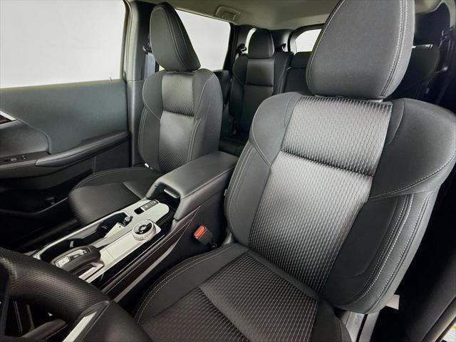 new 2025 Mitsubishi Outlander car