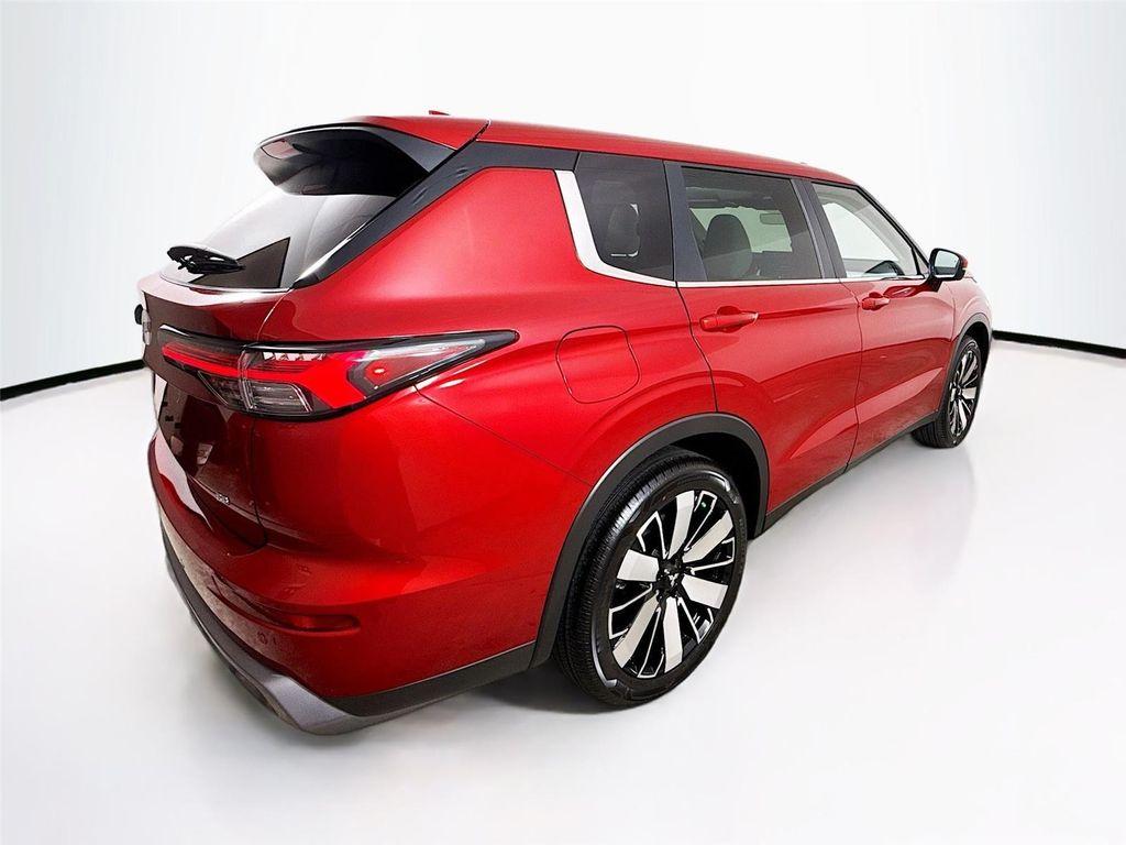 new 2025 Mitsubishi Outlander car, priced at $33,290