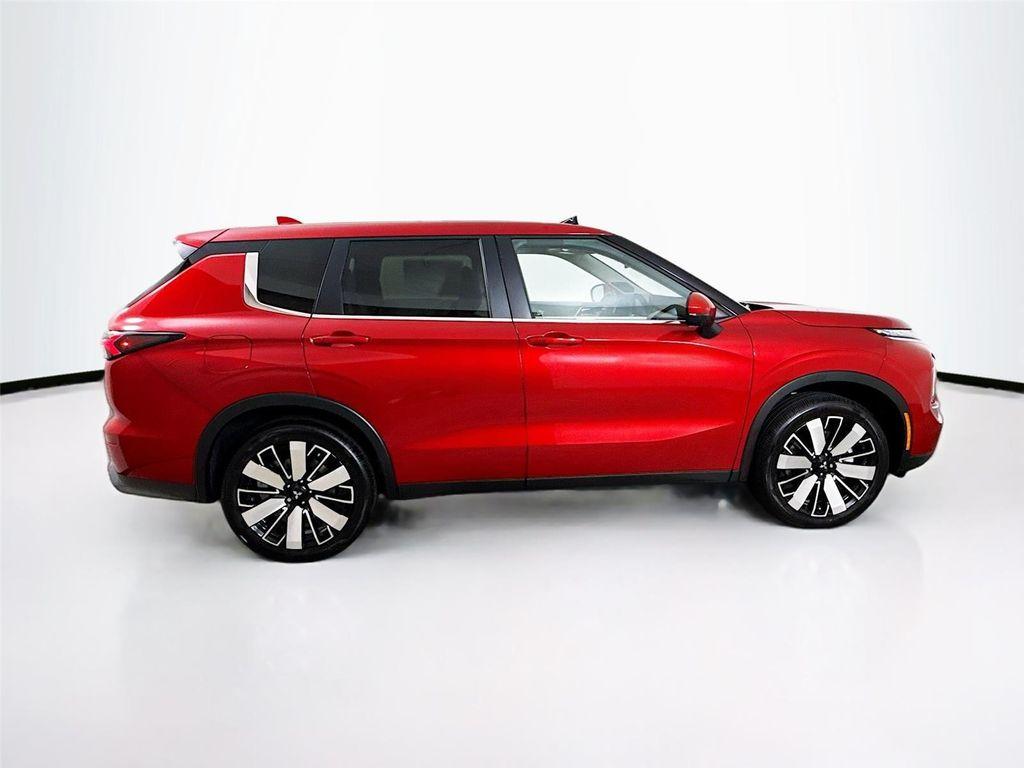 new 2025 Mitsubishi Outlander car, priced at $33,290