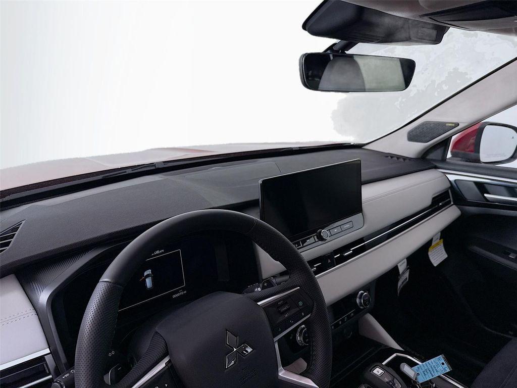 new 2025 Mitsubishi Outlander car, priced at $33,290