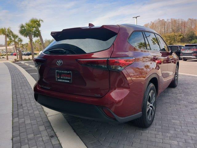 used 2021 Toyota Highlander car, priced at $25,590