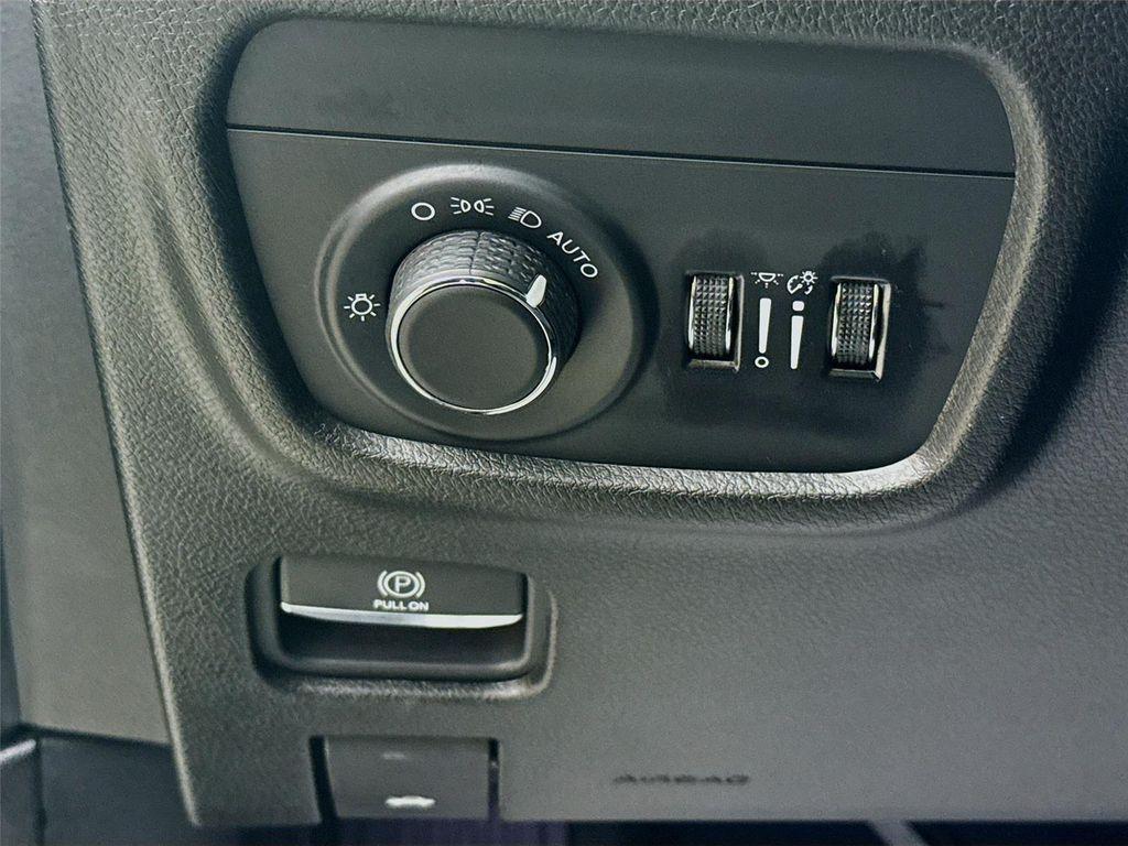 used 2024 Jeep Grand Cherokee L car, priced at $27,200