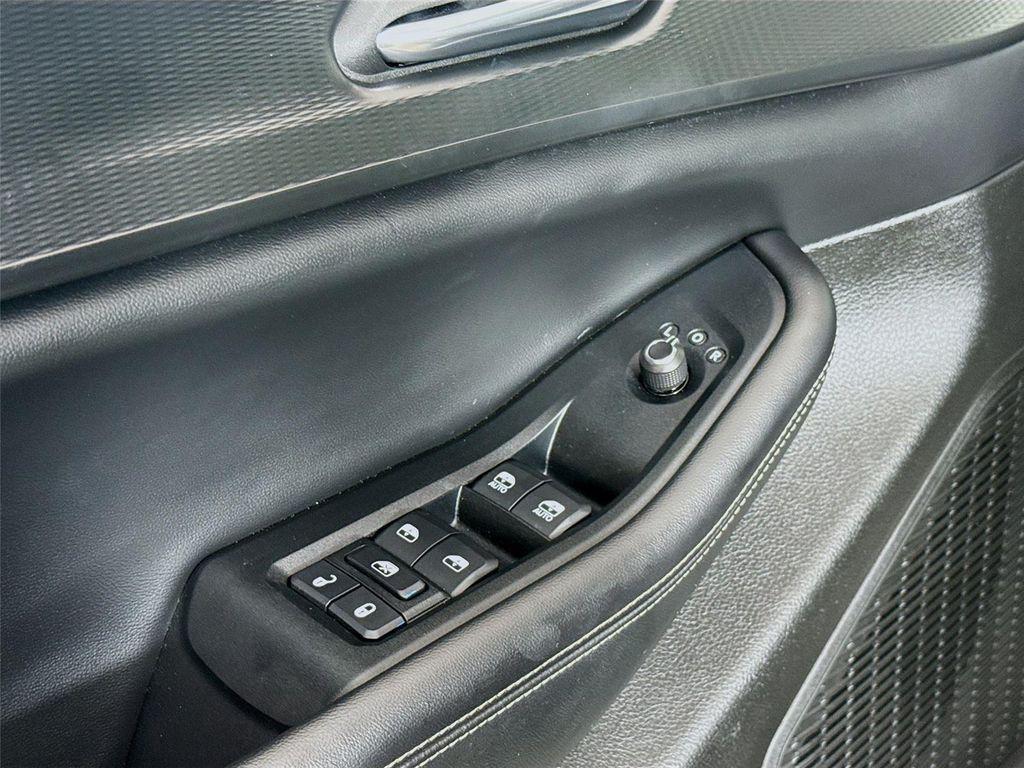 used 2024 Jeep Grand Cherokee L car, priced at $27,200