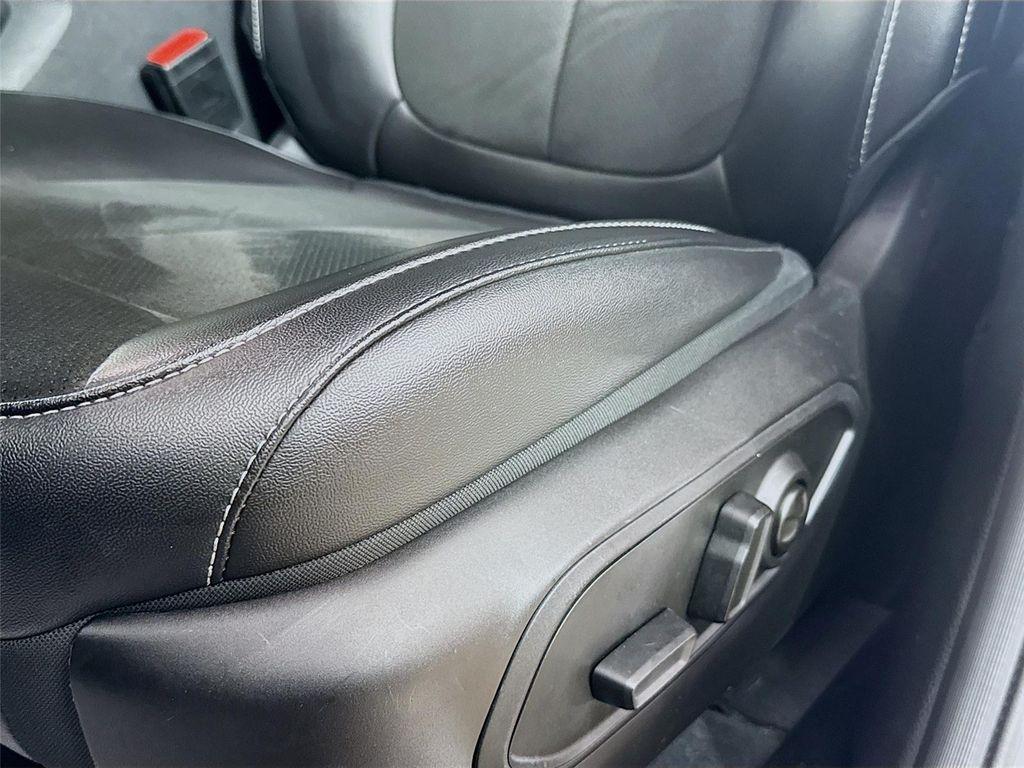 used 2024 Jeep Grand Cherokee L car, priced at $27,200