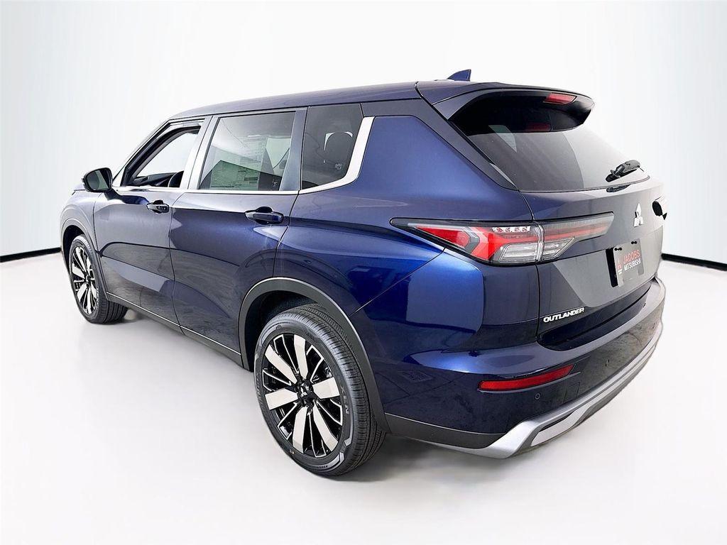 new 2025 Mitsubishi Outlander car, priced at $32,355