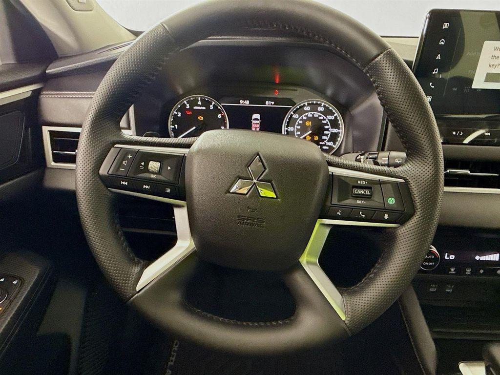 new 2025 Mitsubishi Outlander car, priced at $29,970
