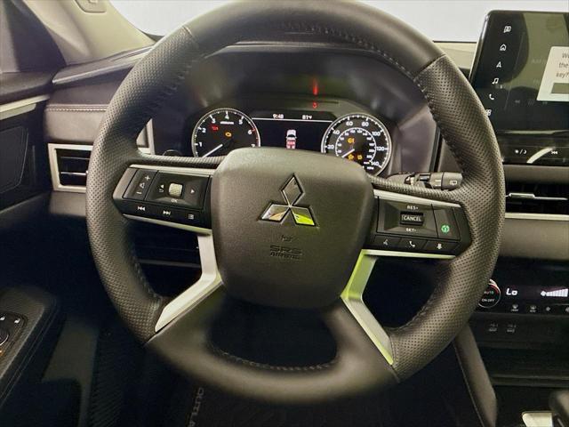 new 2025 Mitsubishi Outlander car, priced at $31,470
